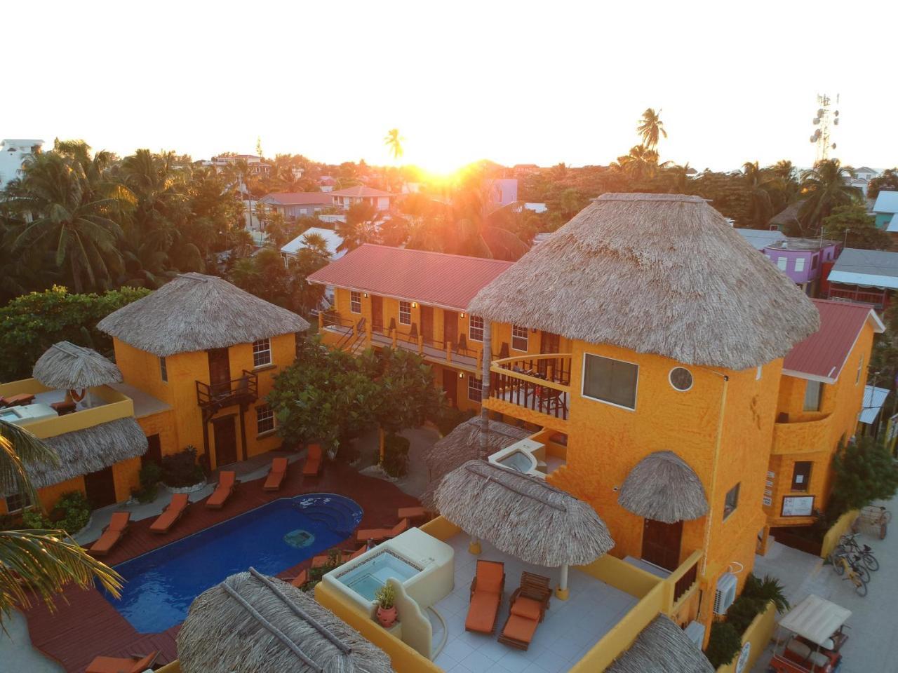 Seaside Cabanas Hotel Caye Corker Eksteriør billede