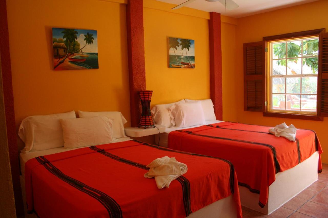 Seaside Cabanas Hotel Caye Corker Eksteriør billede