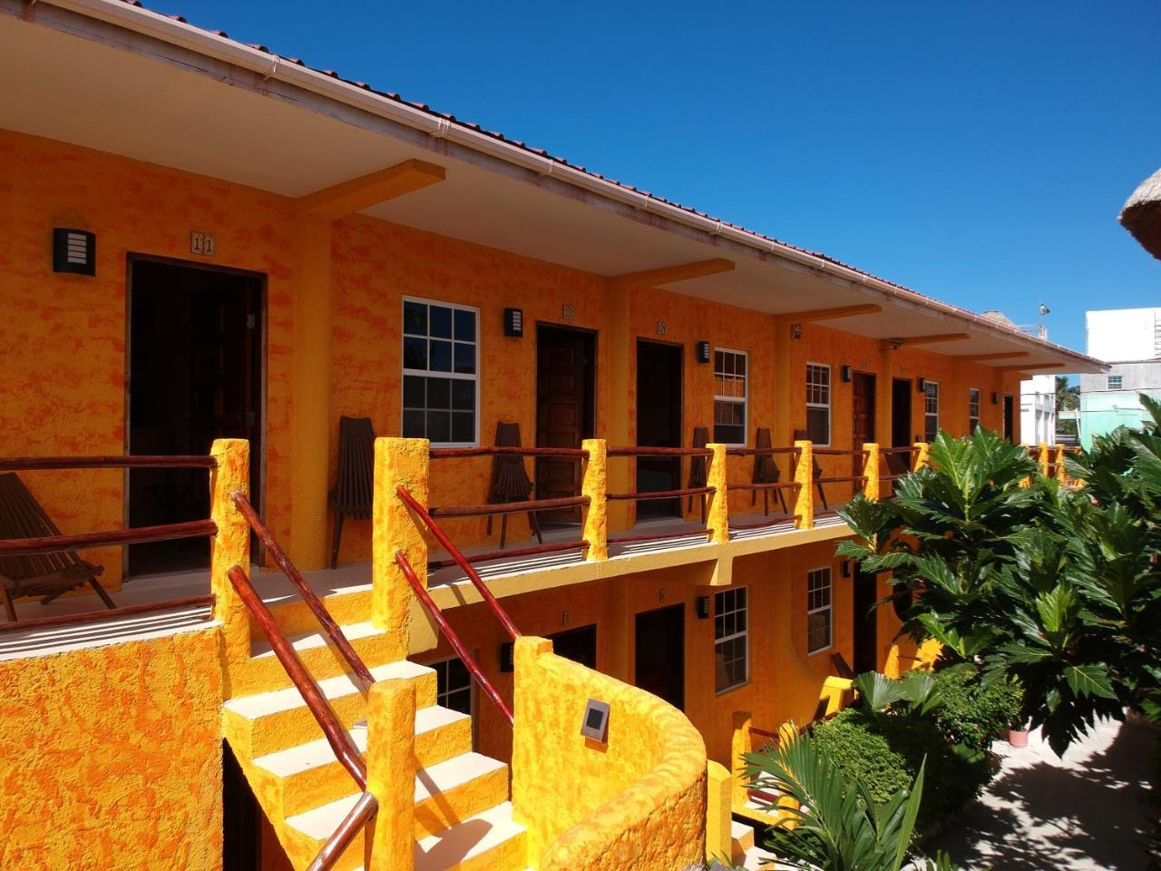 Seaside Cabanas Hotel Caye Corker Eksteriør billede